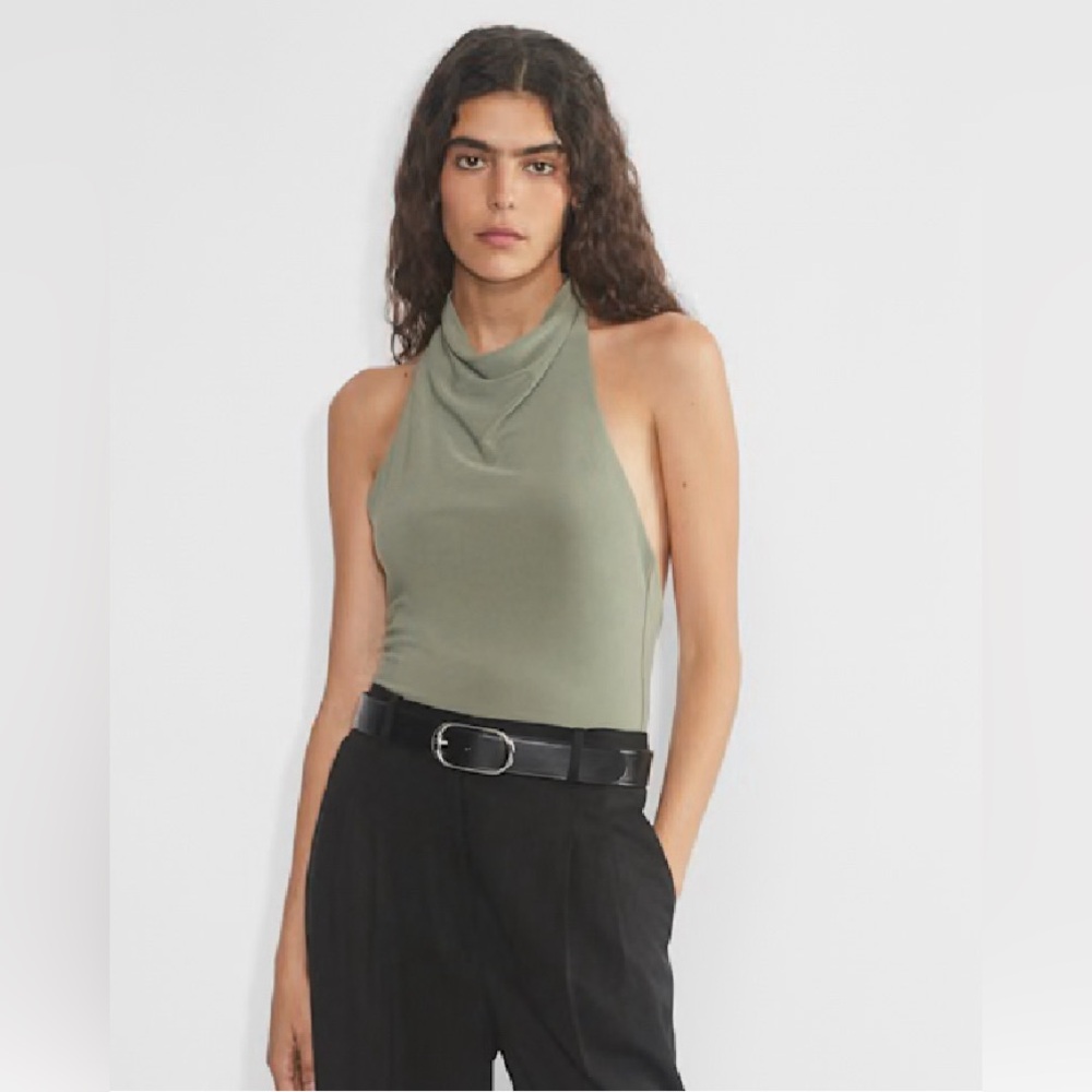 Wilfred Smooth Matter Tower Top